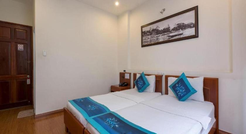Hotel Blue River