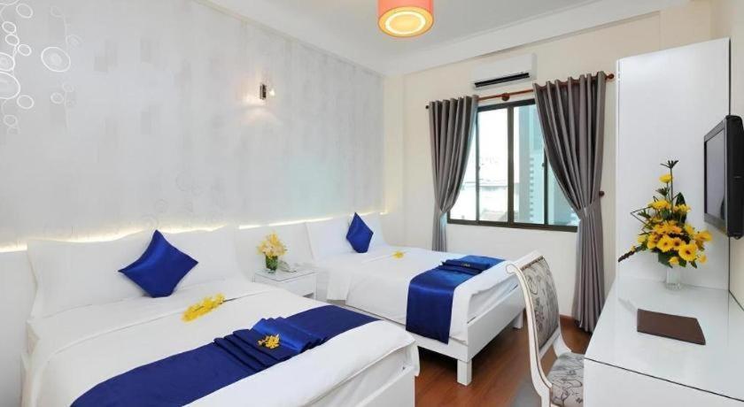 Hotel Blue River