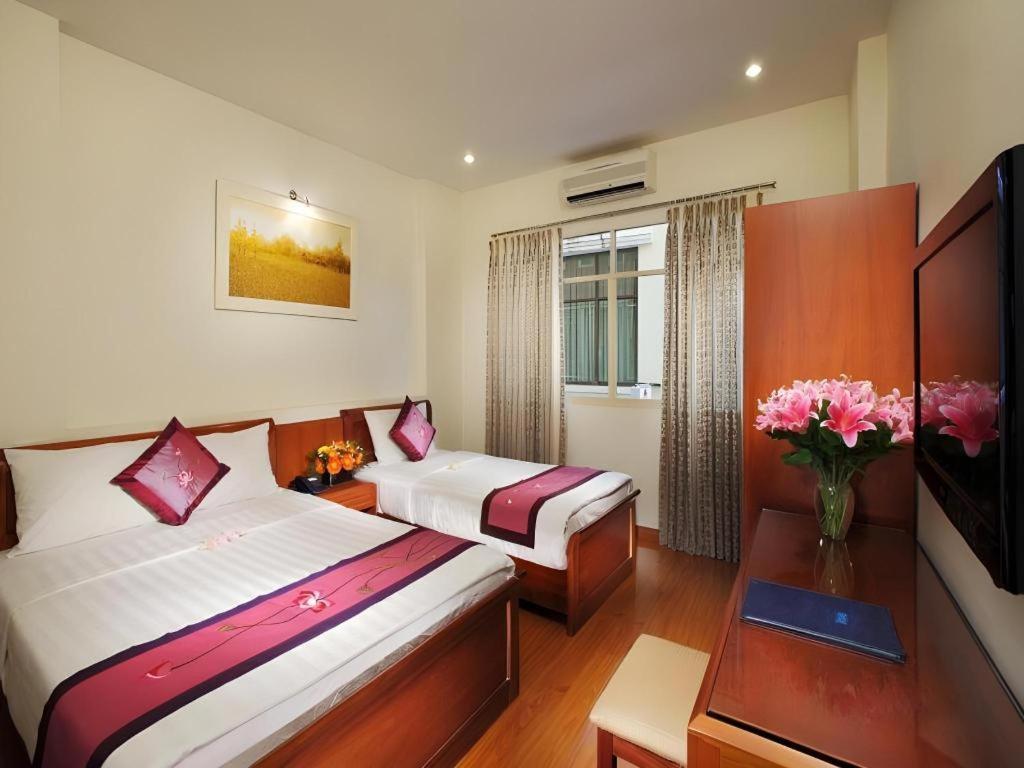 Khách sạn Blue River 2*